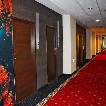 Boutique Hotel'S Sosnowiec Exteriör bild